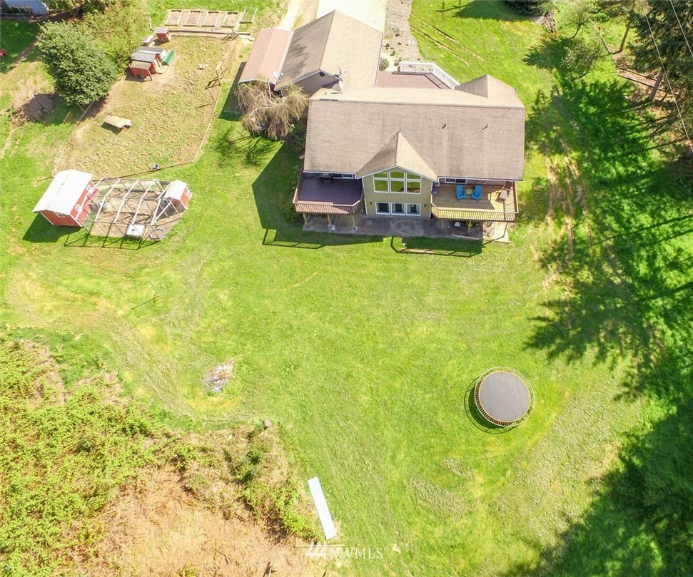 513 Powell Road Castle Rock, WA 98611 - Photo 3 of 24