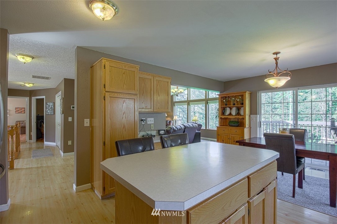 513 Powell Road Castle Rock, WA 98611 - Photo 10 of 24