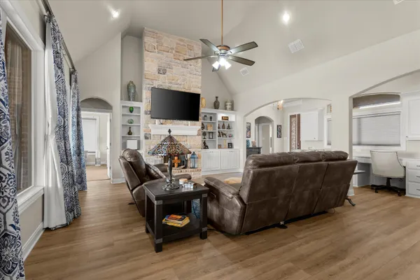 $999,000 | 91 Sierra Vista Drive, Justiceburg, TX 79330