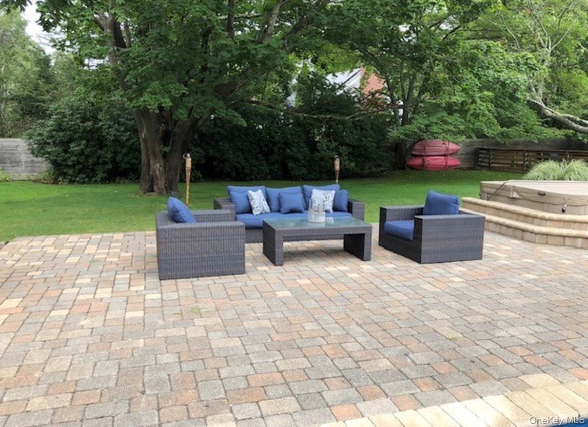 9 Old Mill Lane Remsenburg, NY 11960 - Photo 16 of 25