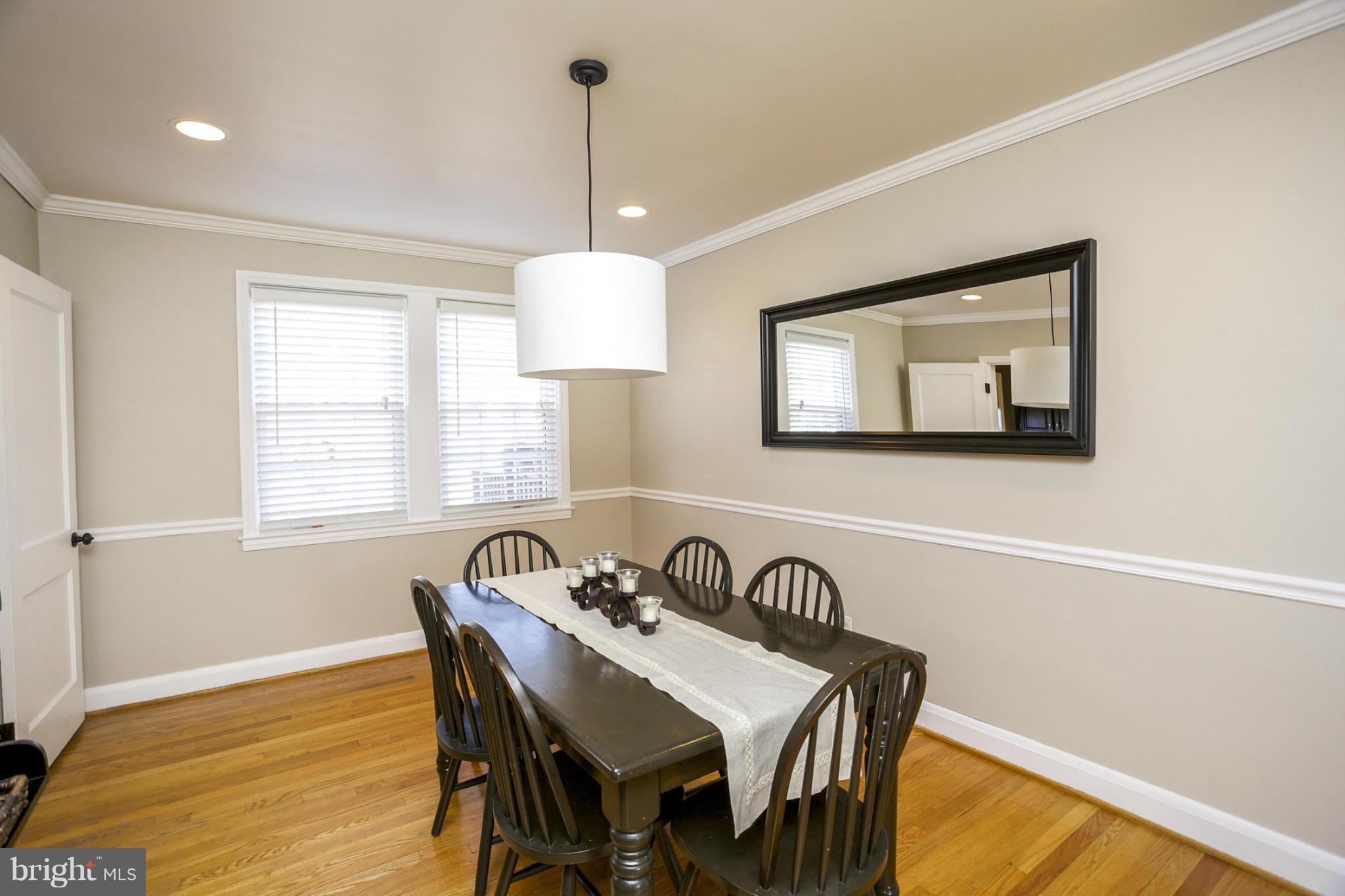 134 Overbrook Road Baltimore, MD 21212 - Photo 11 of 27 Dining room