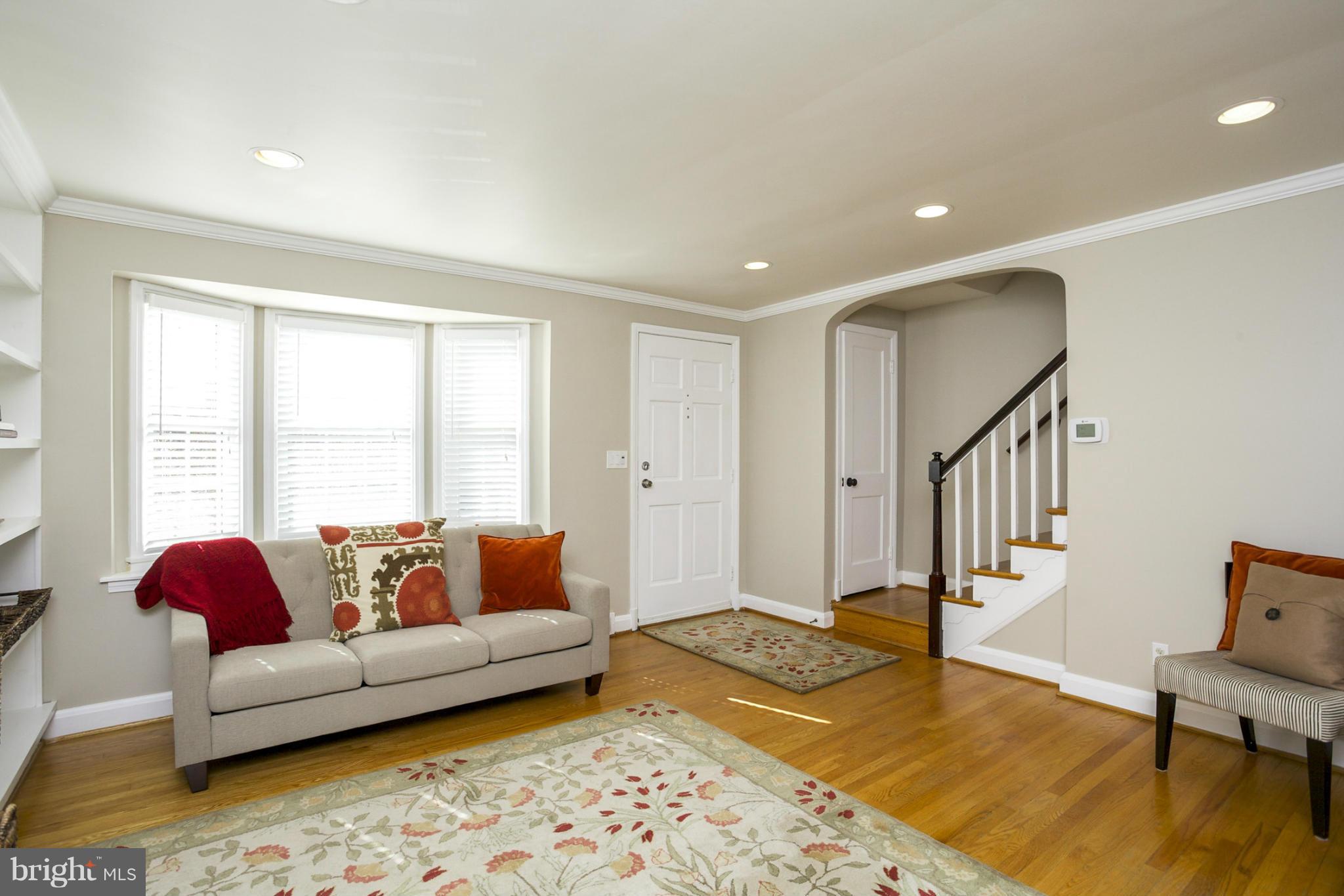 134 Overbrook Road Baltimore, MD 21212 - Photo 13 of 27 Living Room with hardwood floors
