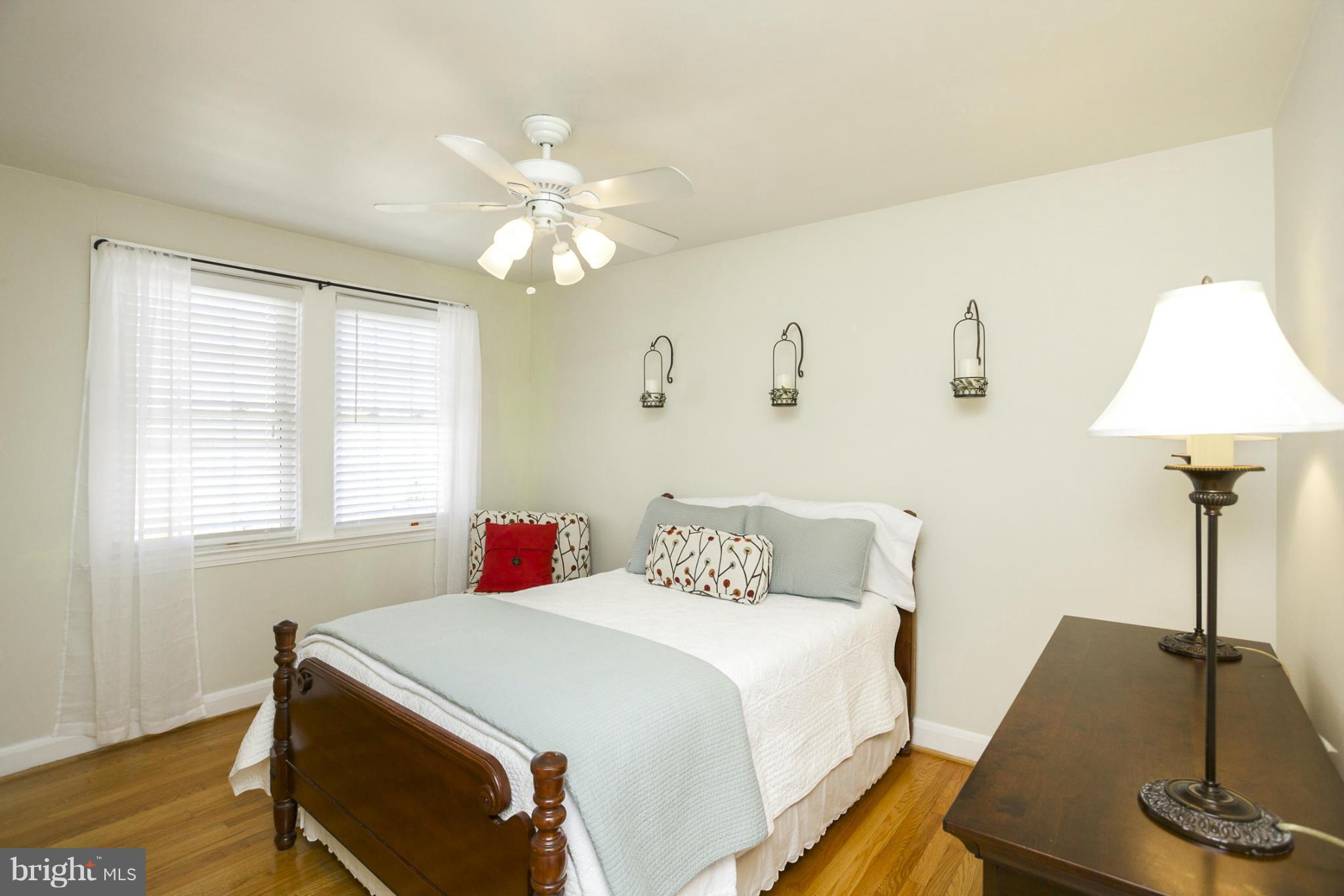 134 Overbrook Road Baltimore, MD 21212 - Photo 16 of 27 Pretty second bedroom