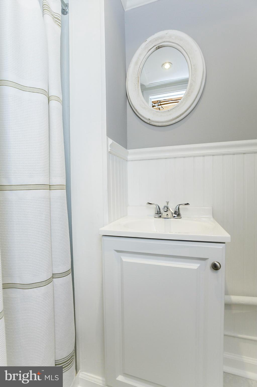 134 Overbrook Road Baltimore, MD 21212 - Photo 22 of 27 Lower level full bath