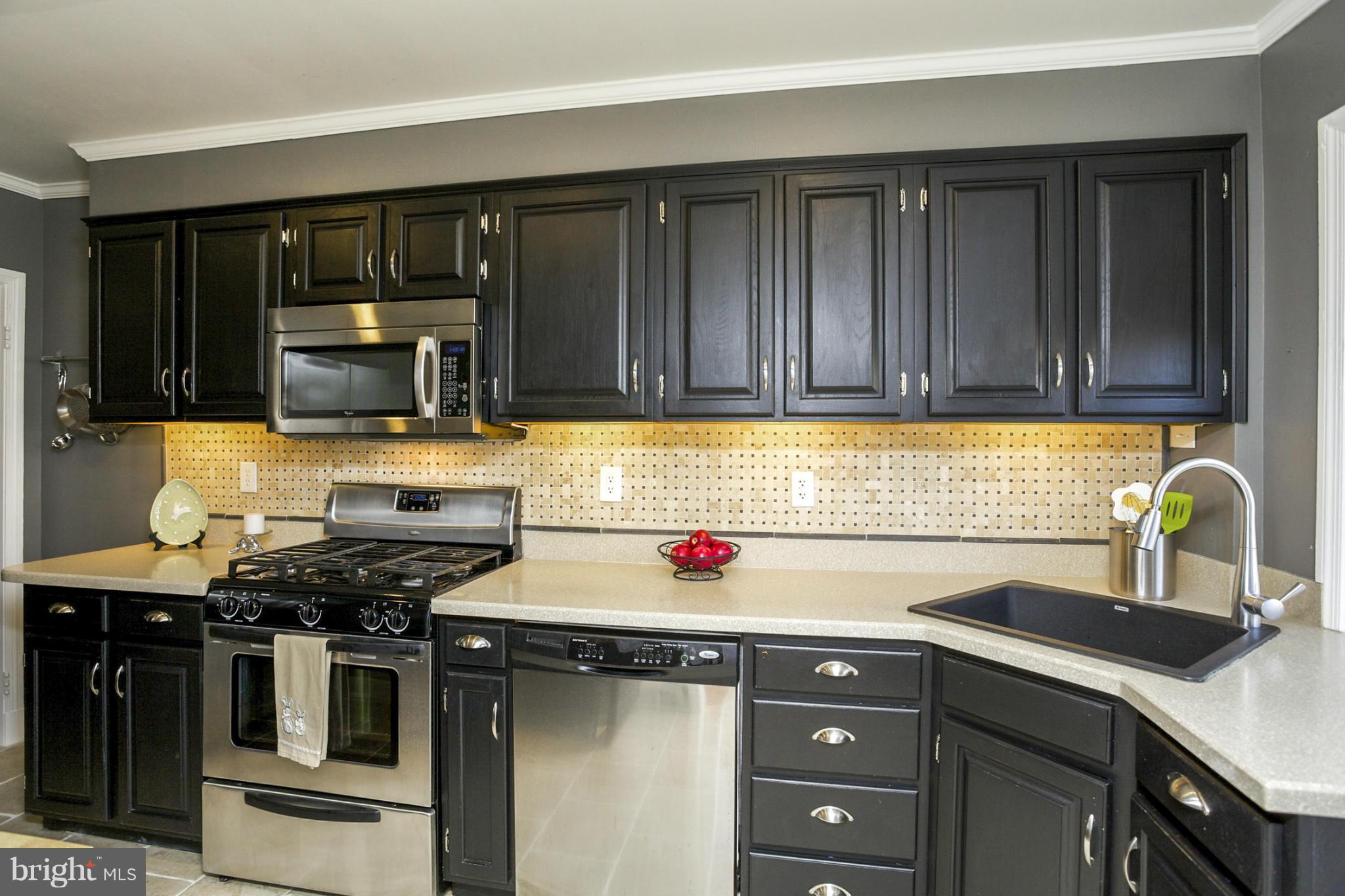 134 Overbrook Road Baltimore, MD 21212 - Photo 8 of 27 Kitchen