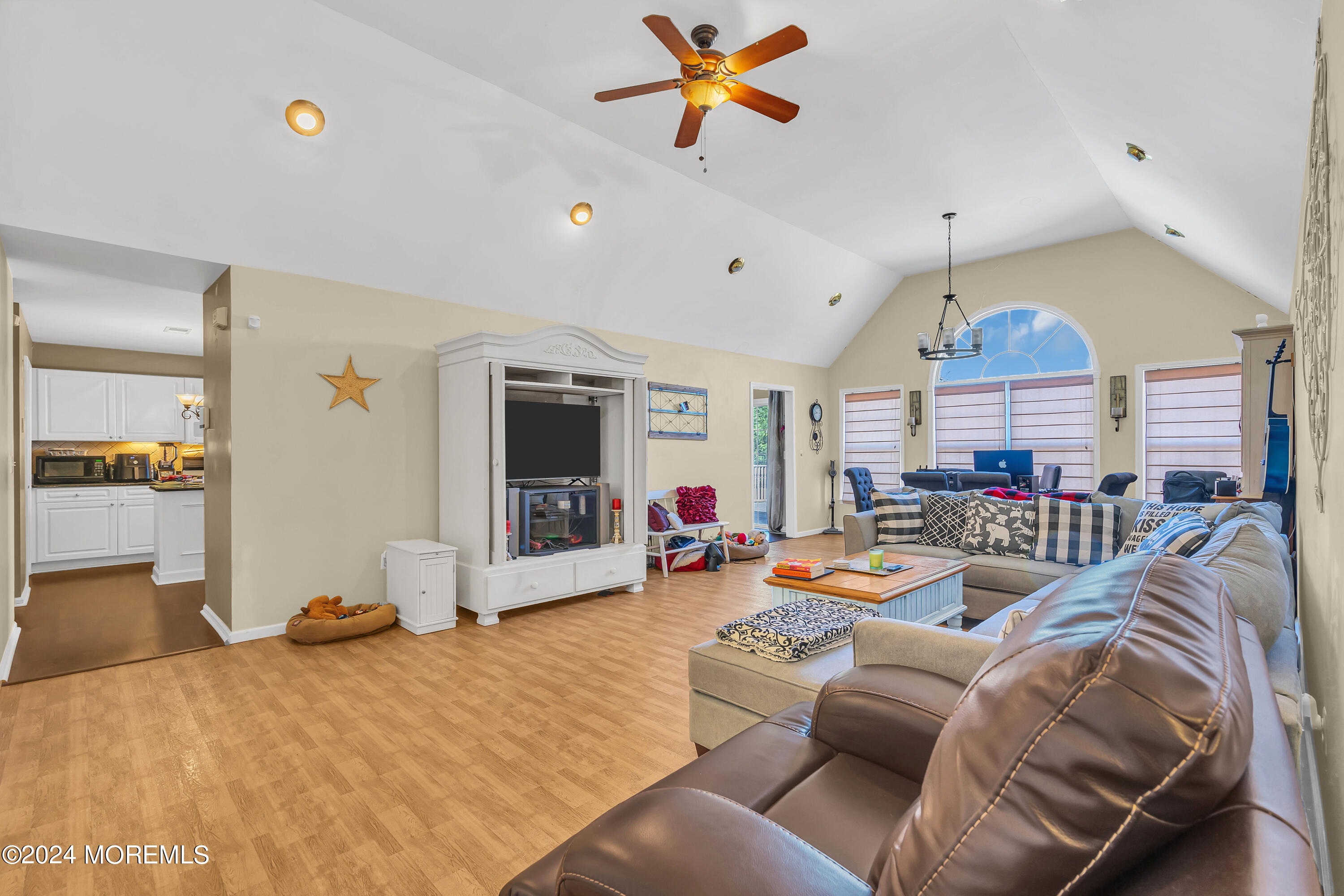 180 Compass Road Manahawkin, NJ 08050 - Photo 7 of 25 010_dsc06923_998