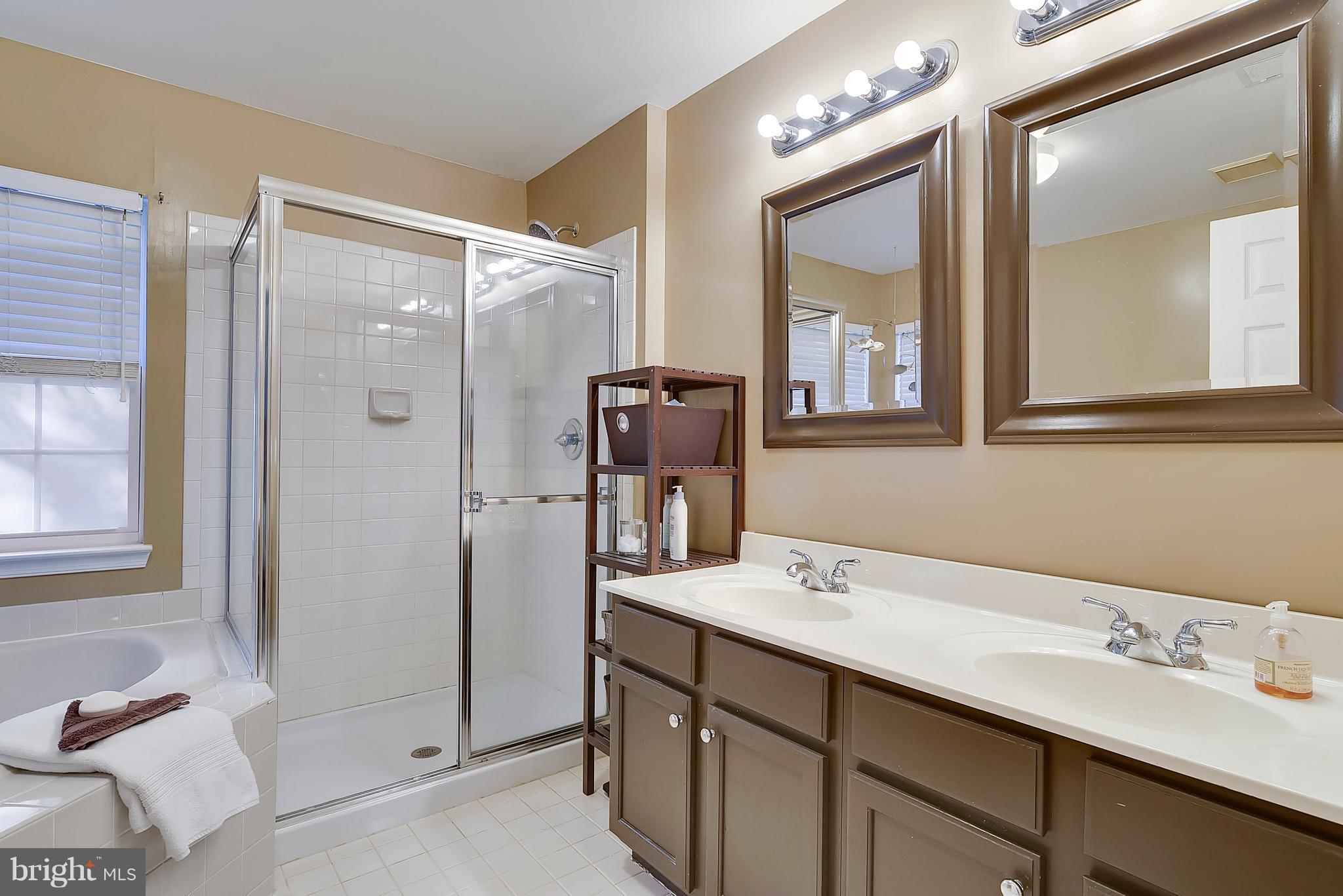 1270 Wild Hawthorn Way Reston, VA 20194 - Photo 13 of 26 Bath (Master)