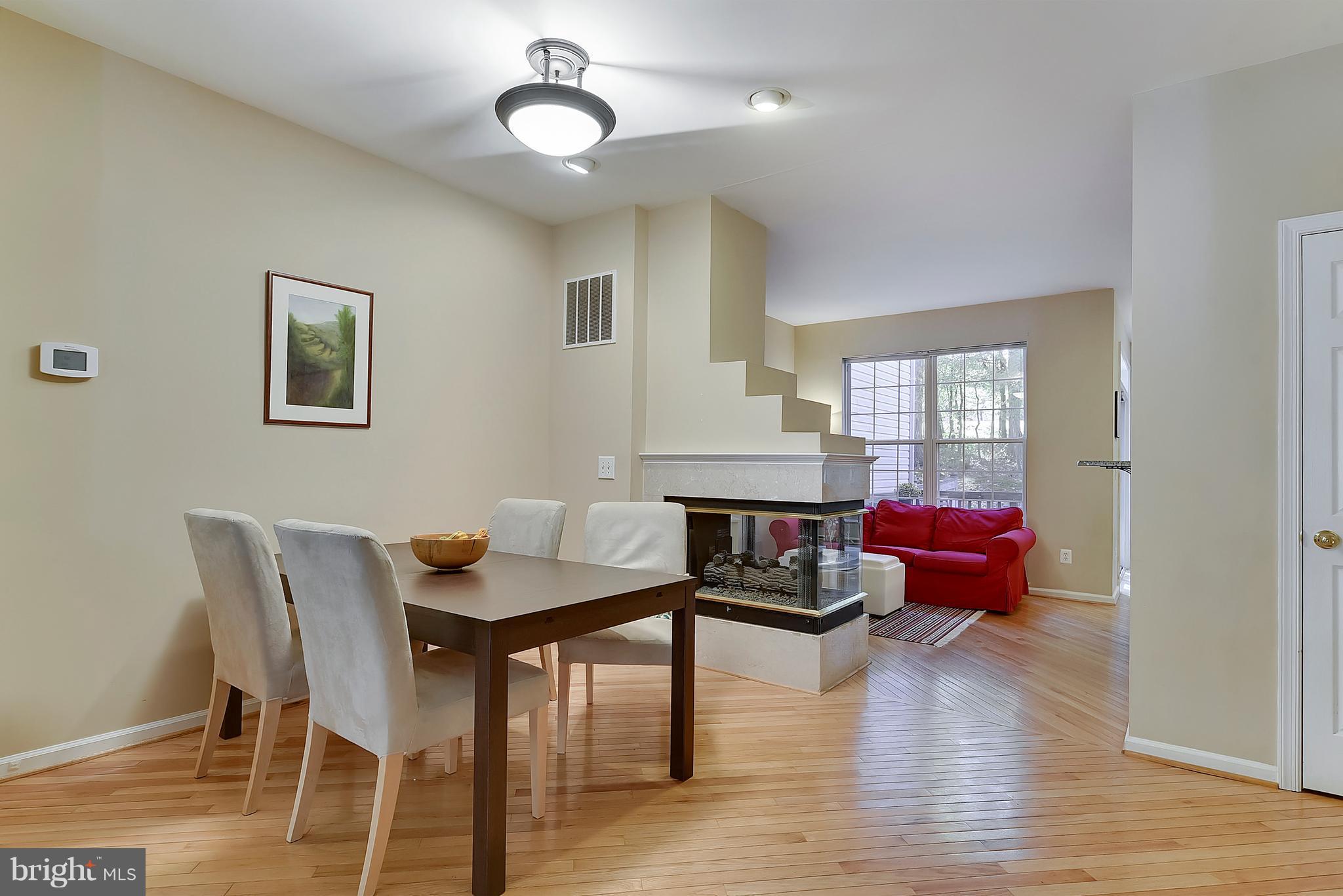 1270 Wild Hawthorn Way Reston, VA 20194 - Photo 5 of 26 Dining Room