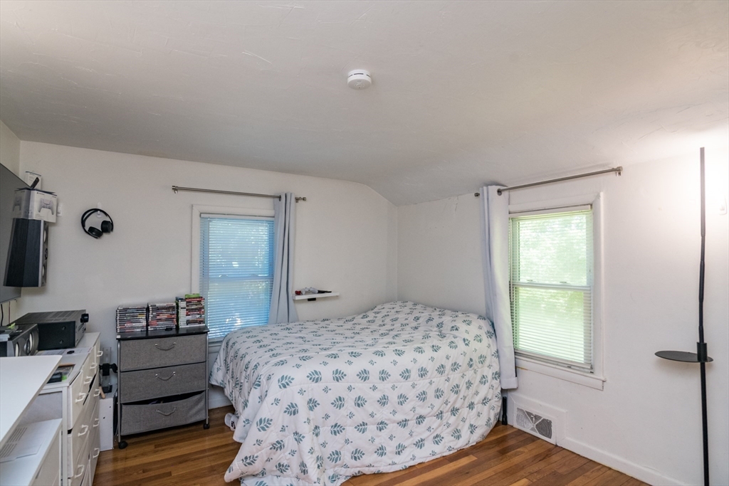 1466-1468 Page Boulevard Springfield, MA 01104 - Photo 37 of 42