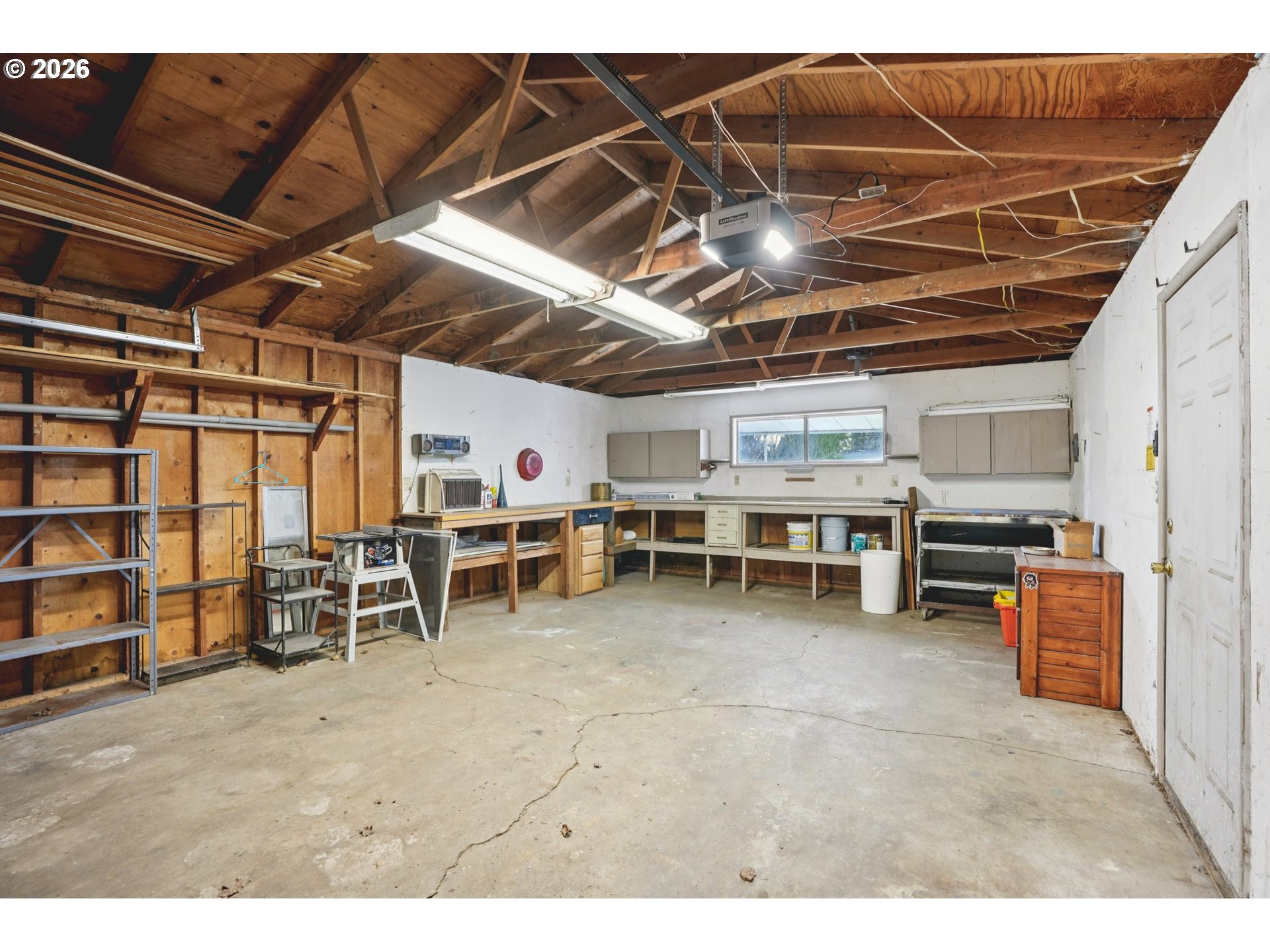 16810 East Burnside Street Portland, OR 97233 - Photo 27 of 36