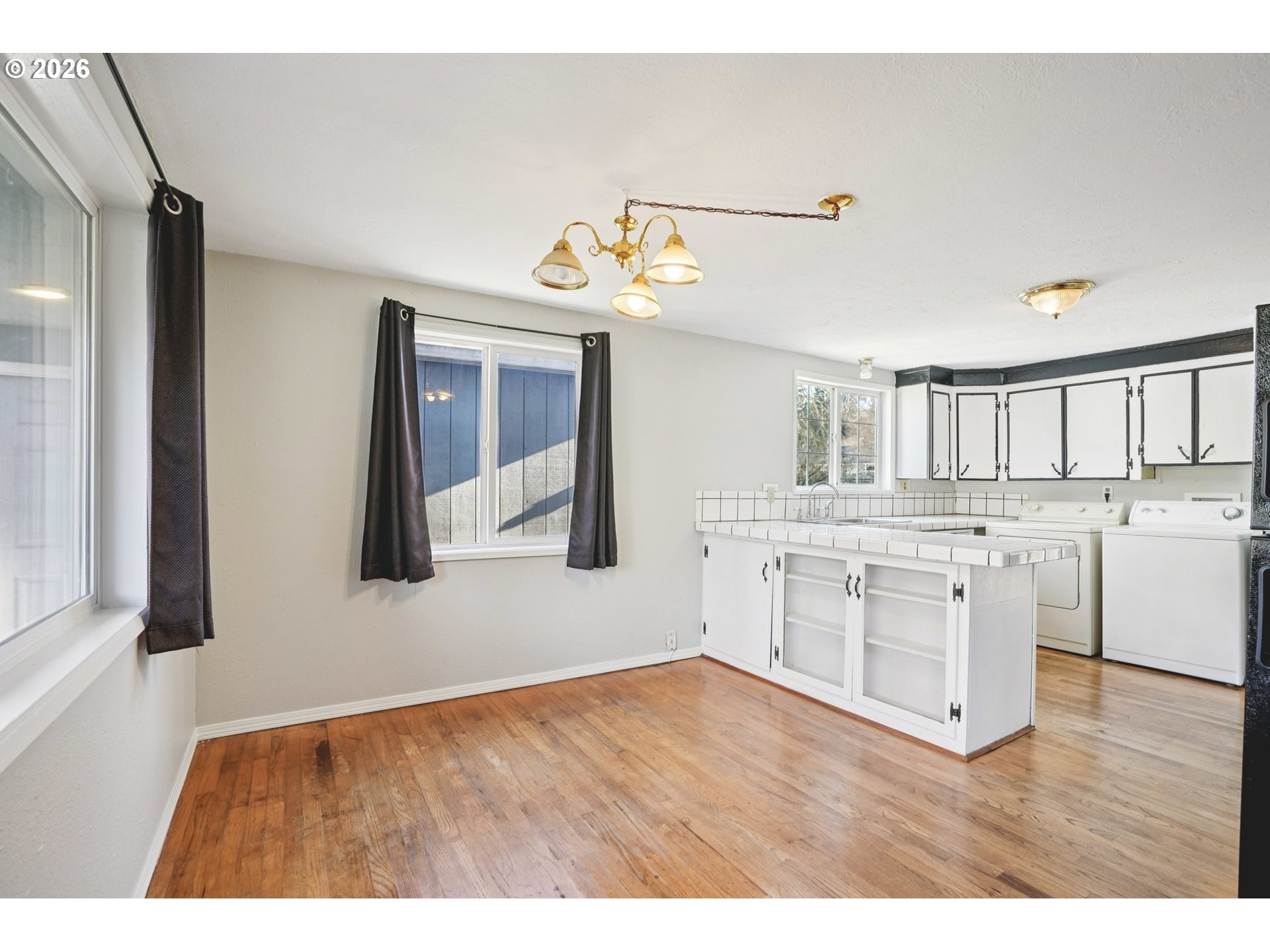 16810 East Burnside Street Portland, OR 97233 - Photo 9 of 36