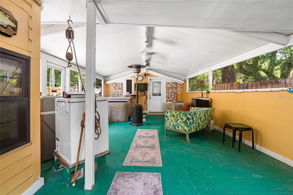 11 62nd Street Yankeetown, FL 34498 - Photo 26 of 33 a front view of a house with garden