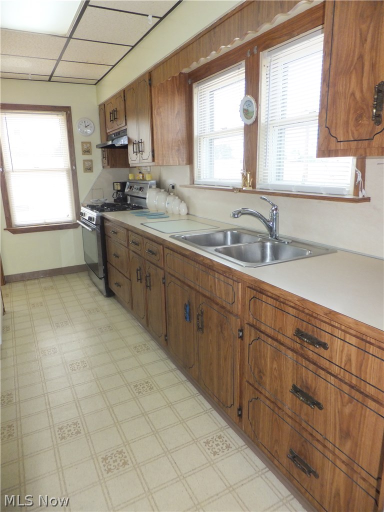 4304 Fulton Road Cleveland, OH 44144 - Photo 6 of 27 Gallery Image 6