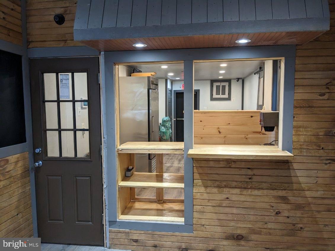 400 East Allegheny Ave  