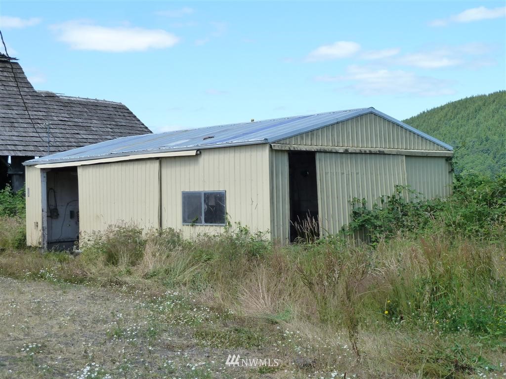93 Camp 1 Road Raymond, WA 98577 - Photo 9 of 15 Gallery Image 9