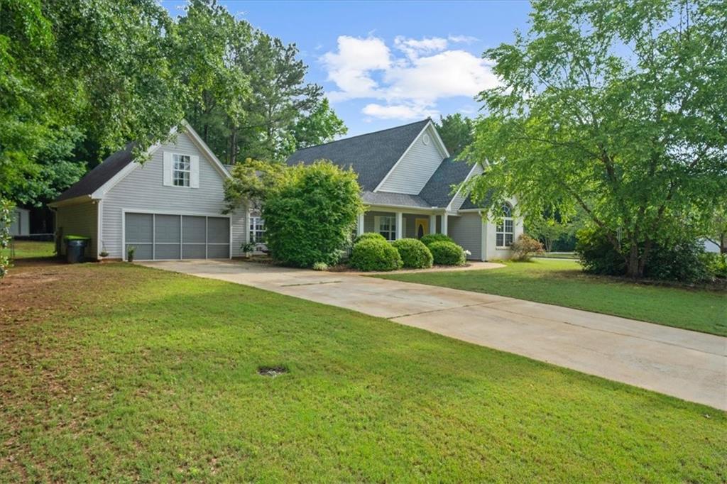300 Cobb Court Hampton, GA 30228 - Photo 2 of 66