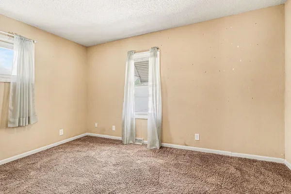 $155,500 | 233 Oak Street, Battle Creek, MI 49037