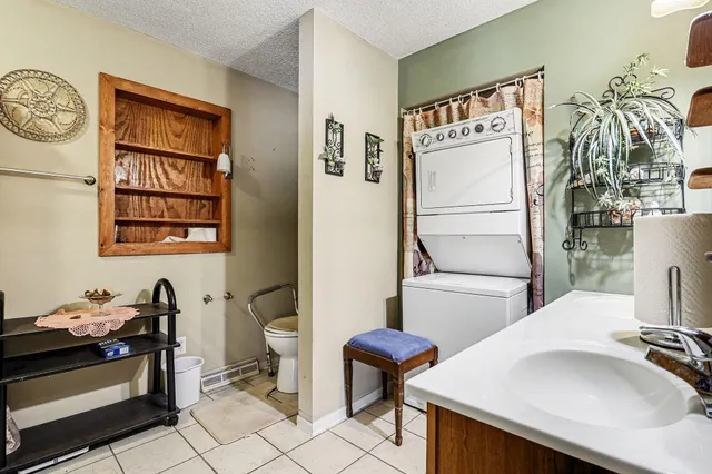 $161,000 | 233 Oak Street, Battle Creek, MI 49037