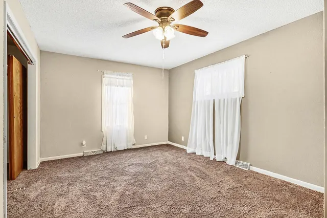 $161,000 | 233 Oak Street, Battle Creek, MI 49037