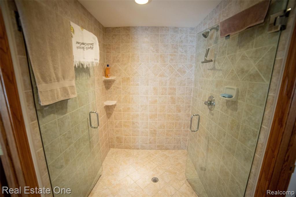 2866 Avalon Road Rochester Hills, MI 48309 - Photo 17 of 33