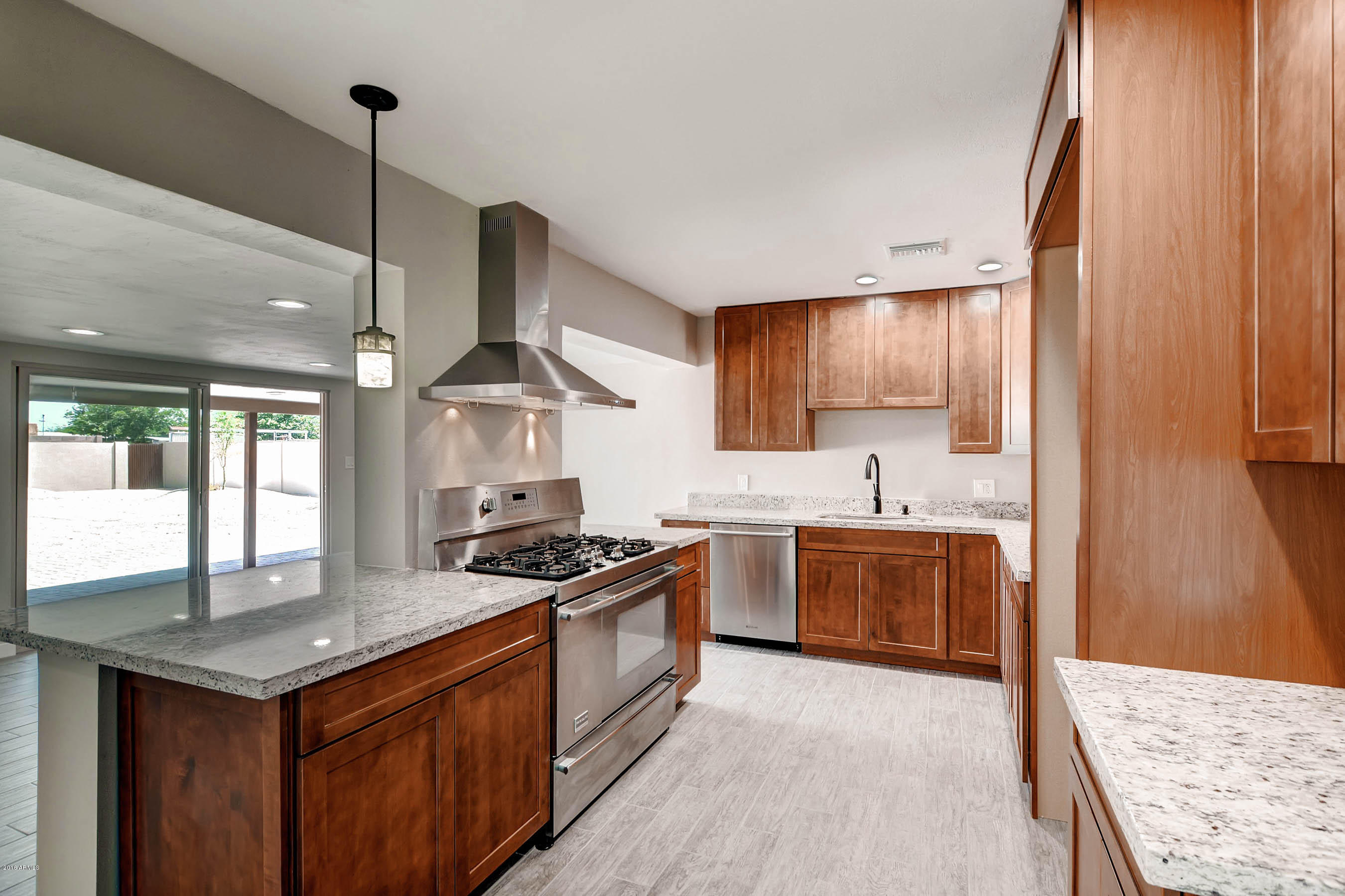 3030 East Wethersfield Road Phoenix, AZ 85032 - Photo 17 of 51 3030 East Wethersfield Road-print-016-14