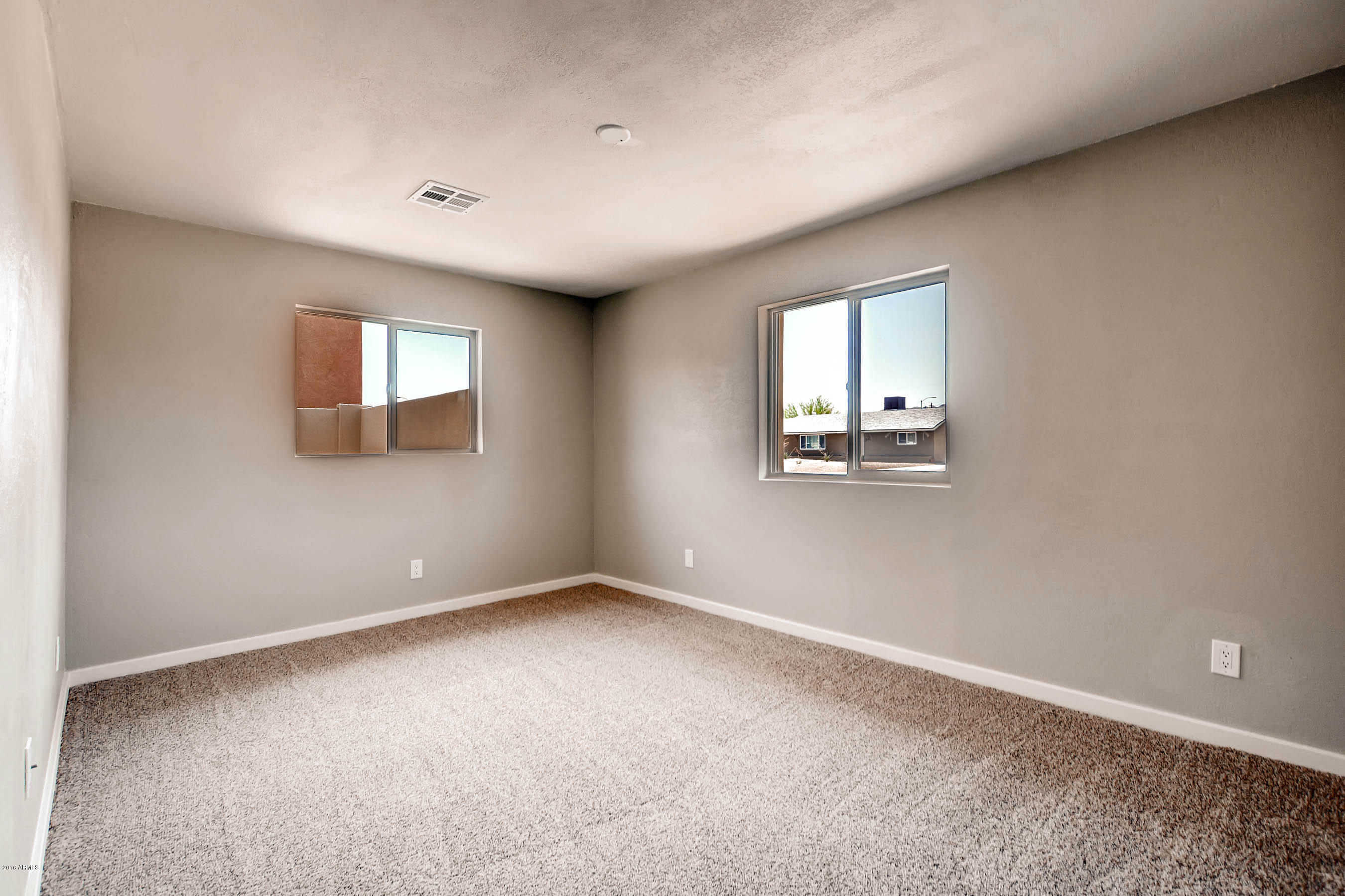 3030 East Wethersfield Road Phoenix, AZ 85032 - Photo 31 of 51 3030 East Wethersfield Road-print-029-20
