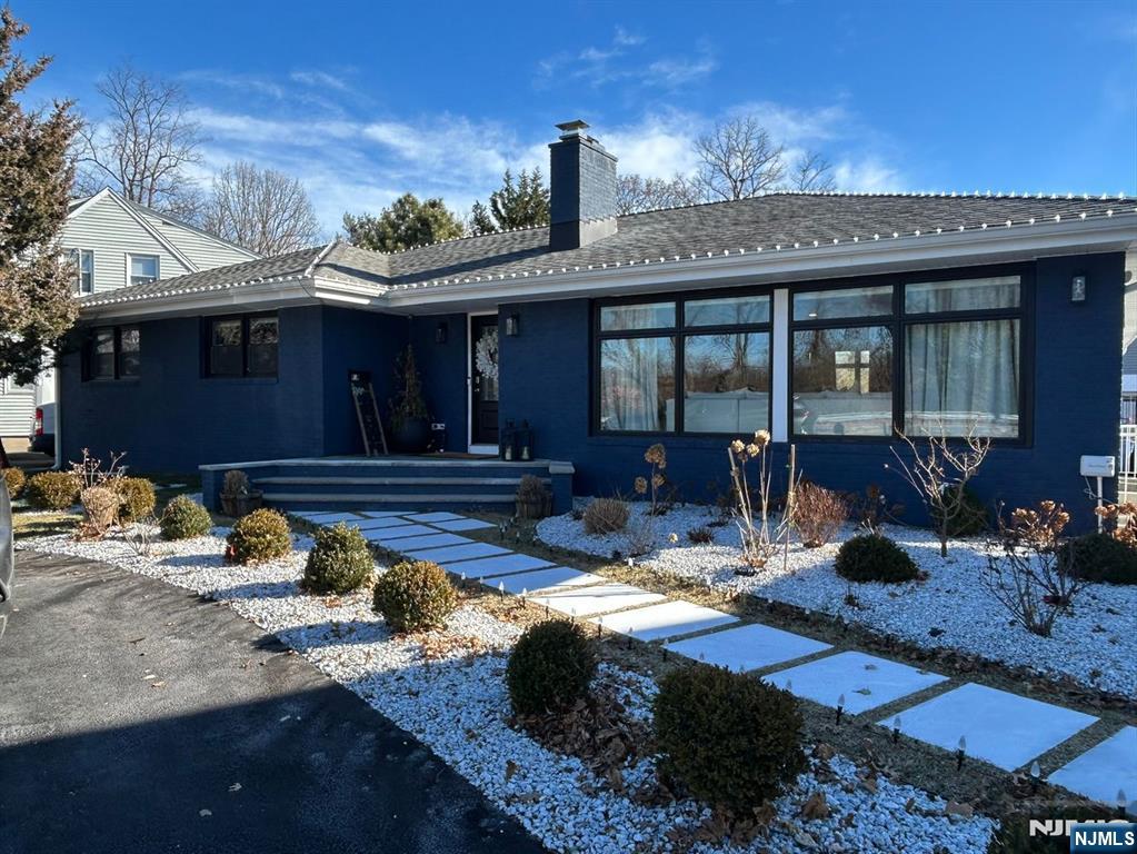 a view of a lounge chair in the patio