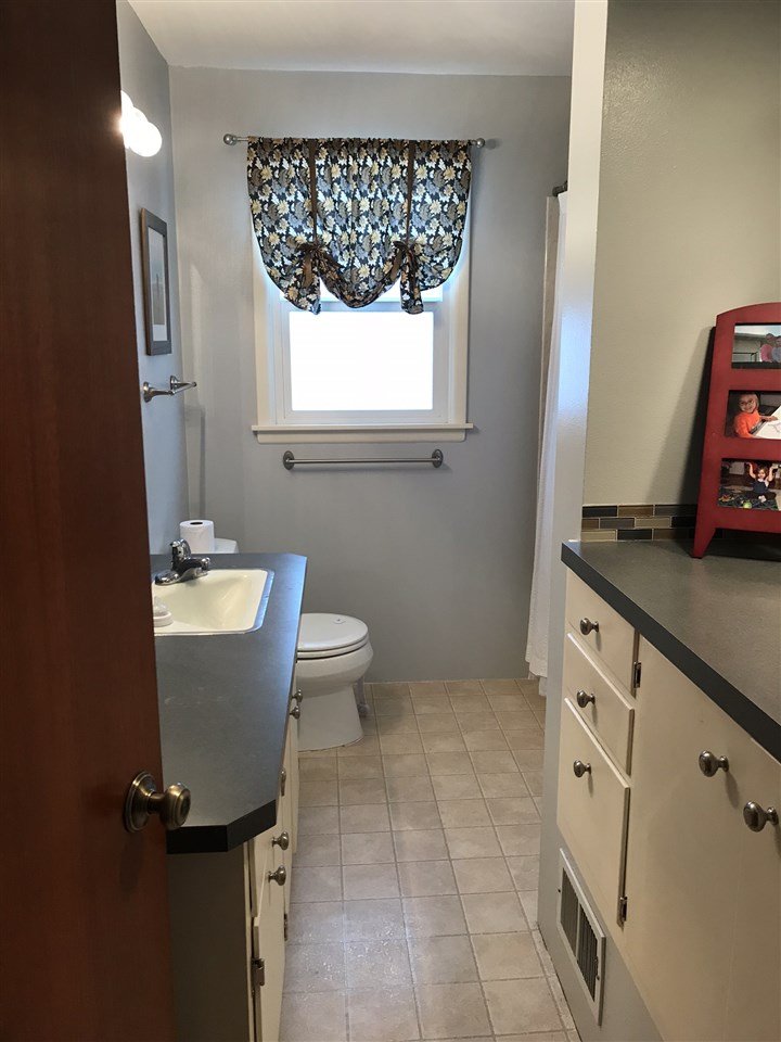 12118 East 9th Avenue Spokane Valley, WA 99206 - Photo 9 of 17