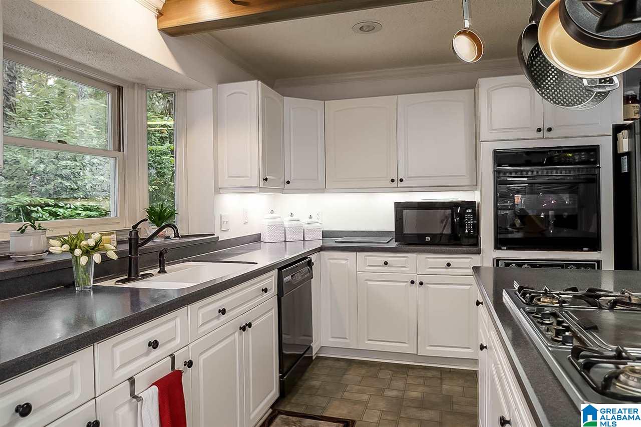 2024 Shagbark Road Birmingham, AL 35244 - Photo 13 of 42