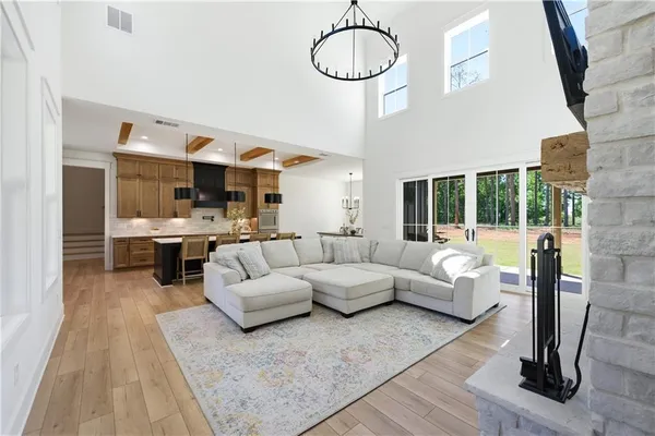 $989,900 | 270 Indian Creek Road, Good Hope, GA 30641