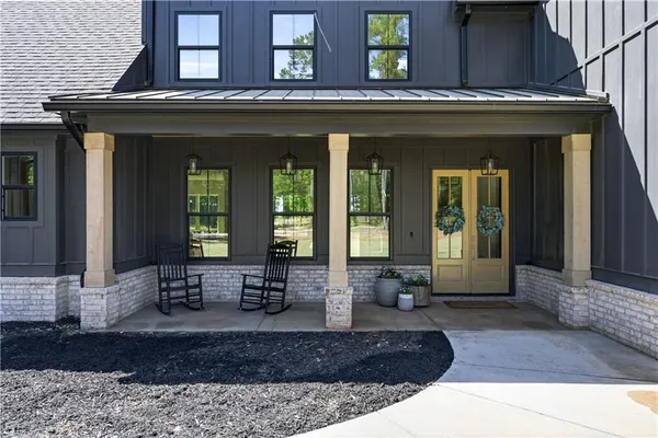 $989,900 | 270 Indian Creek Road, Good Hope, GA 30641