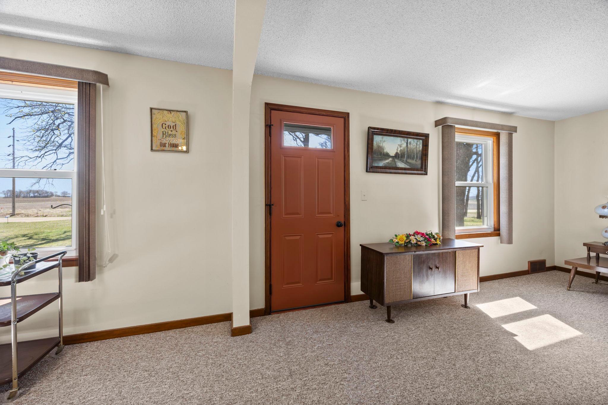 58446 150th Street Litchfield, MN 55355 - Photo 4 of 86