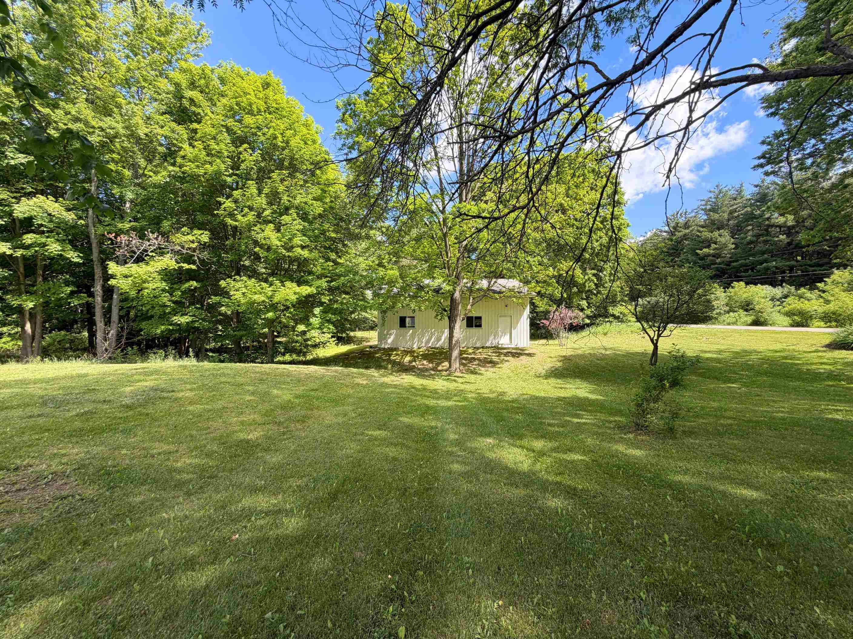 7099 North Henderson Road Davison, MI 48423 - Photo 43 of 55