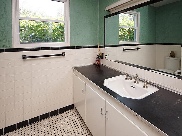 1176 Chesterfield Road North Charleston, SC 29405 - Photo 23 of 50 22