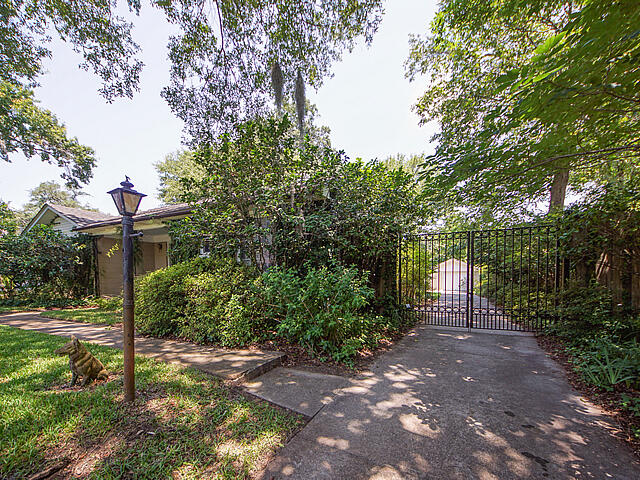 1176 Chesterfield Road North Charleston, SC 29405 - Photo 40 of 50 42
