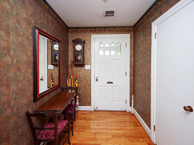 1176 Chesterfield Road North Charleston, SC 29405 - Photo 5 of 50 03