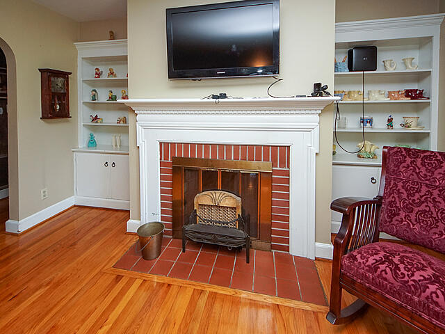 1176 Chesterfield Road North Charleston, SC 29405 - Photo 7 of 50 05