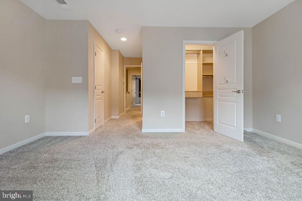 3347 Kemper Road Arlington, VA 22206 - Photo 12 of 23 Master Bedroom & Closet