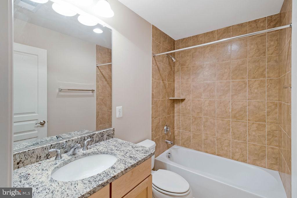 3347 Kemper Road Arlington, VA 22206 - Photo 16 of 23 2nd Full Bath