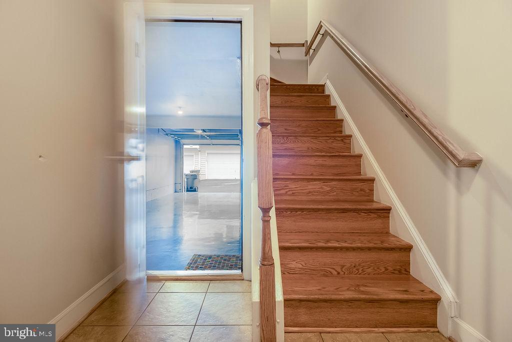 3347 Kemper Road Arlington, VA 22206 - Photo 3 of 23 Foyer from Garage