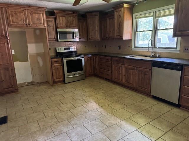 512 Custer Road Parsons, KS 67357 - Photo 4 of 16