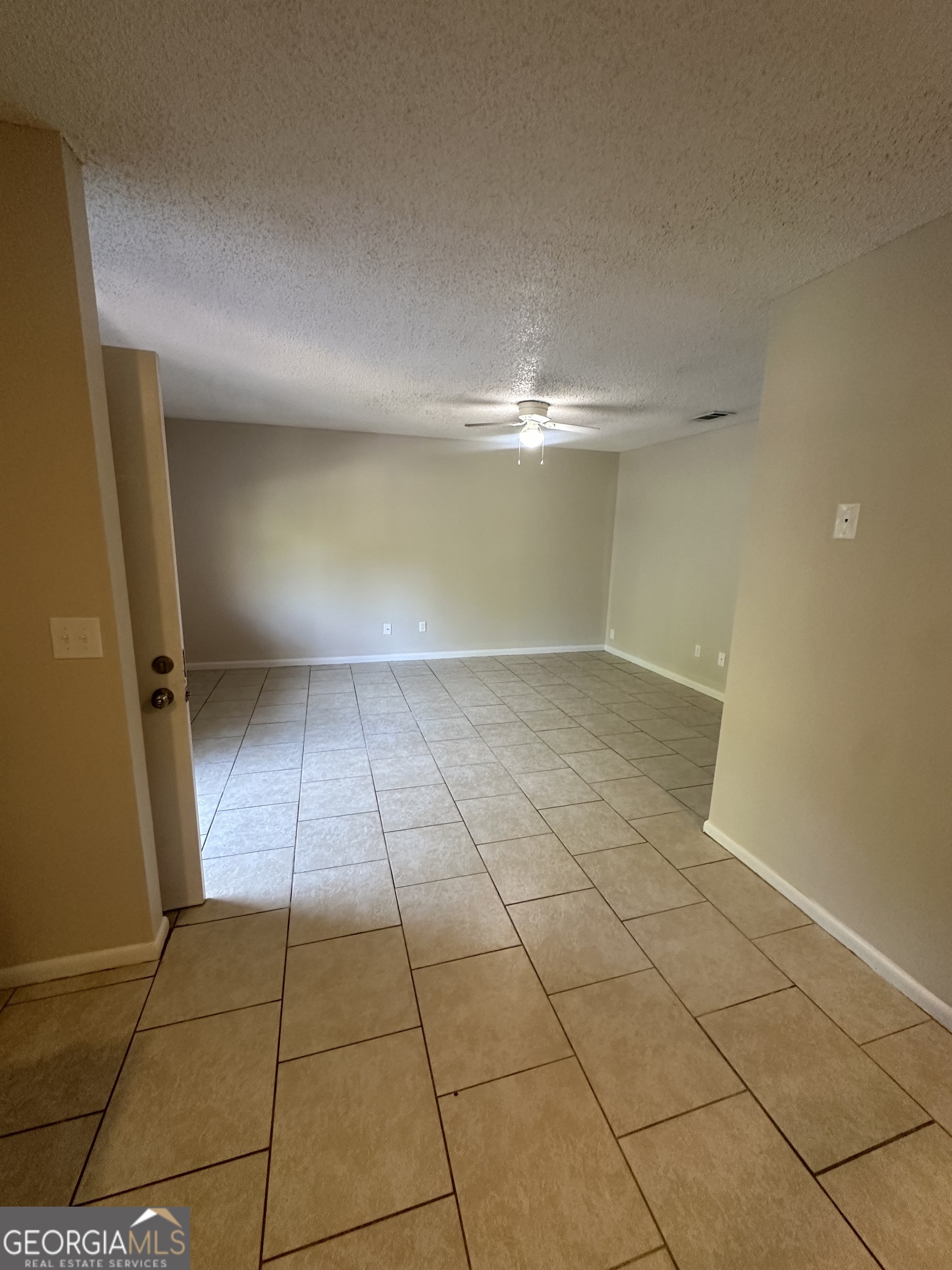 125 Seaparc Circle, Unit C Kingsland, GA 31548 - Photo 4 of 11