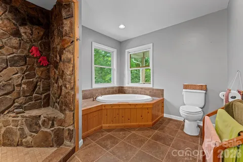 $515,000 | 1268 Coon Creek Road, Franklin, NC 28734