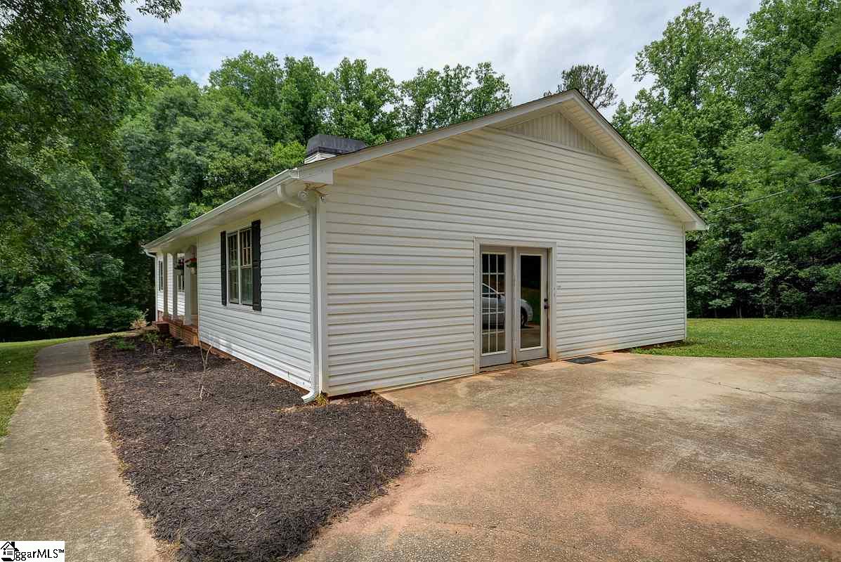 208 State Rd S-42-7477 Greer, SC 29651 - Photo 29 of 29 Gallery Image 29