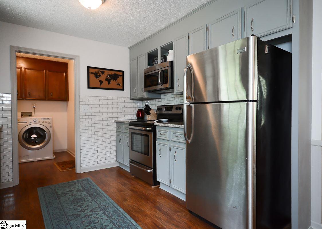 208 State Rd S-42-7477 Greer, SC 29651 - Photo 5 of 29 Gallery Image 5