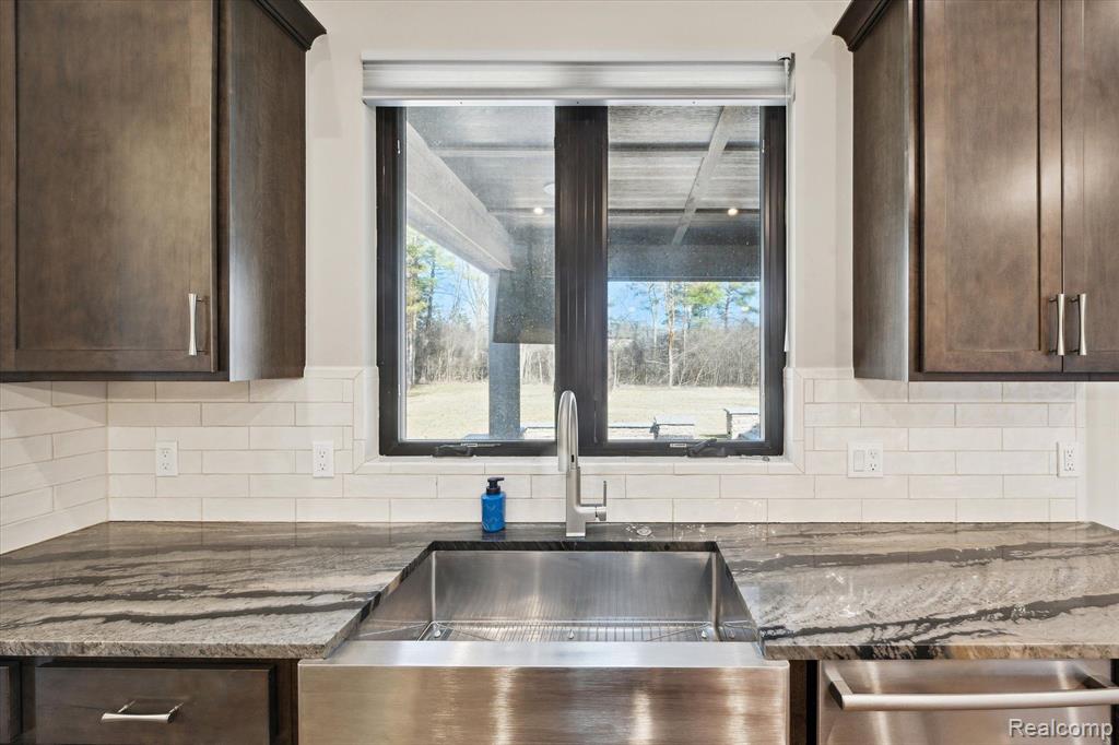 25162 Farmbrook Road Southfield, MI 48034 - Photo 15 of 67 Gallery Image 15