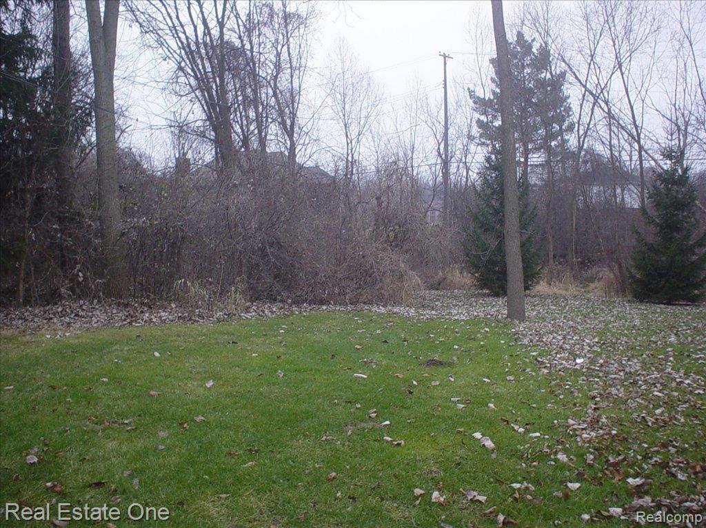 30503 Six Mile Road Livonia, MI 48152 - Photo 8 of 18 6 mile42