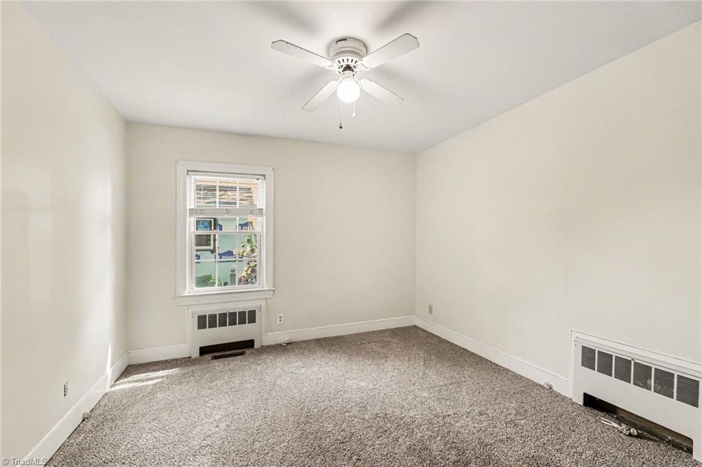 711 Quaker Lane High Point, NC 27262 - Photo 12 of 33
