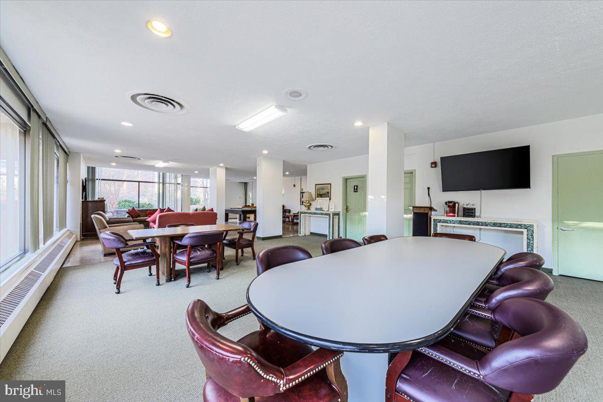 4141 North Henderson Road, Unit 913 Arlington, VA 22203 - Photo 31 of 41