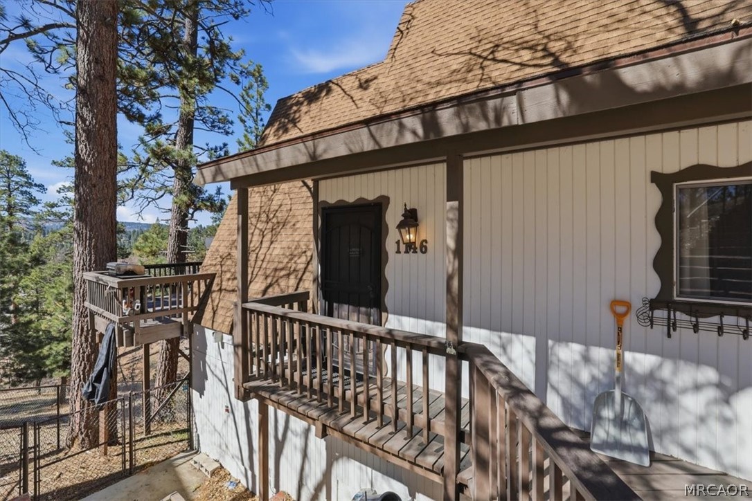1146 Ridge Road Fawnskin, CA 92333 - Photo 31 of 34 a view of balcony